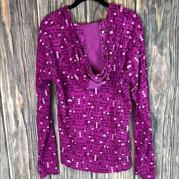Purple/ Pink Geometric Fleece Women's Top - Picture 5 of 9